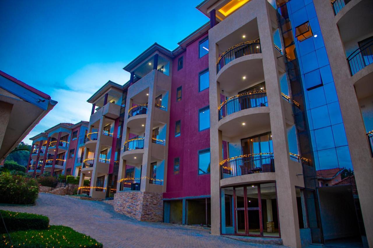 Bon Bini Residence Kampala Bagian luar foto