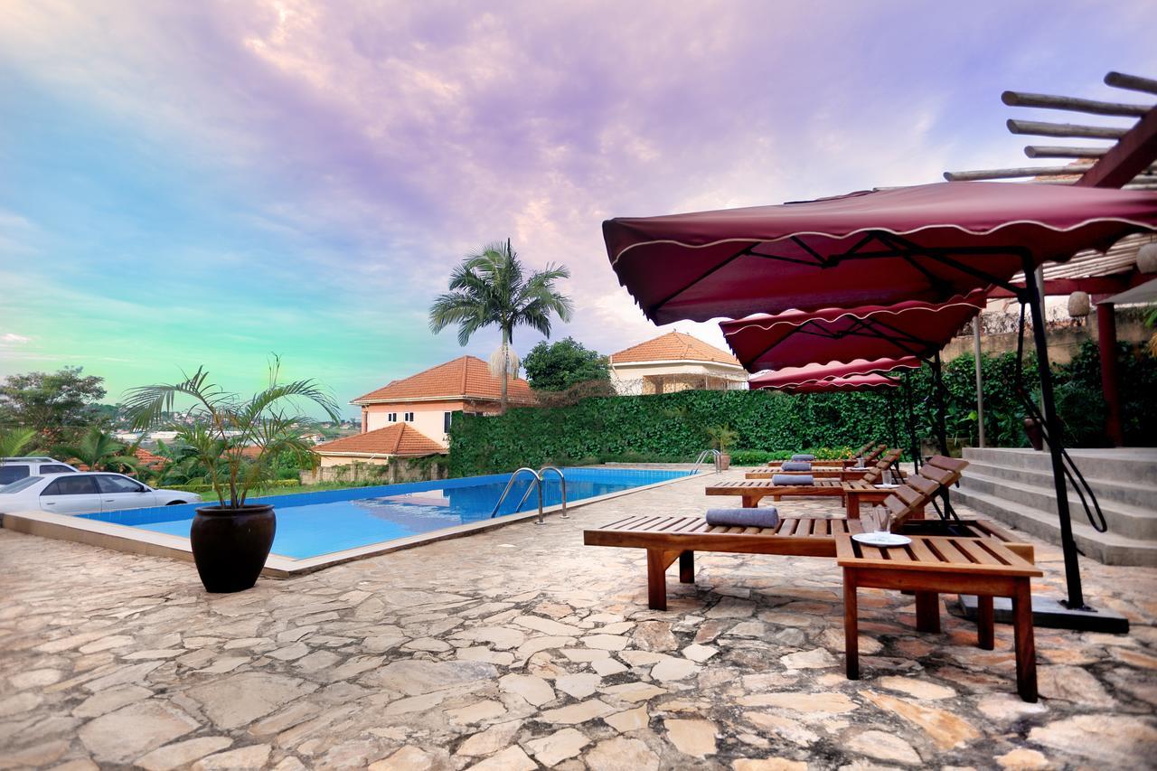 Bon Bini Residence Kampala Bagian luar foto