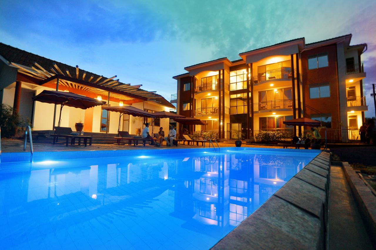 Bon Bini Residence Kampala Bagian luar foto